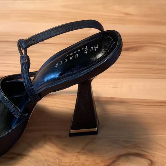 Gorgeous Ted Baker Black Pumps NWT - Picture 5 of 10